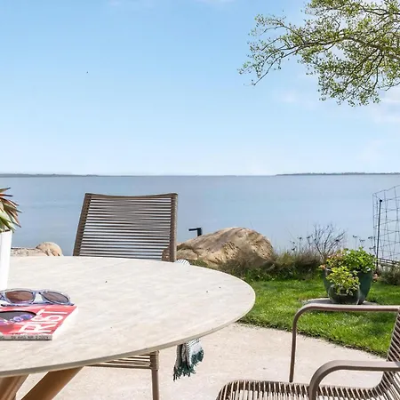 4 Bedroom Cozy In Holiday home Helsingor